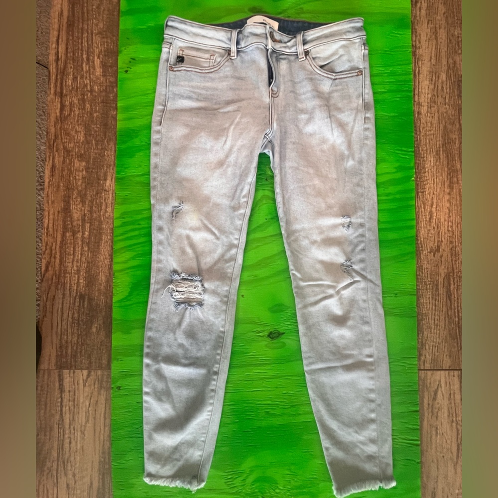 KanCan Light Gray Distressed Skinny Jeans